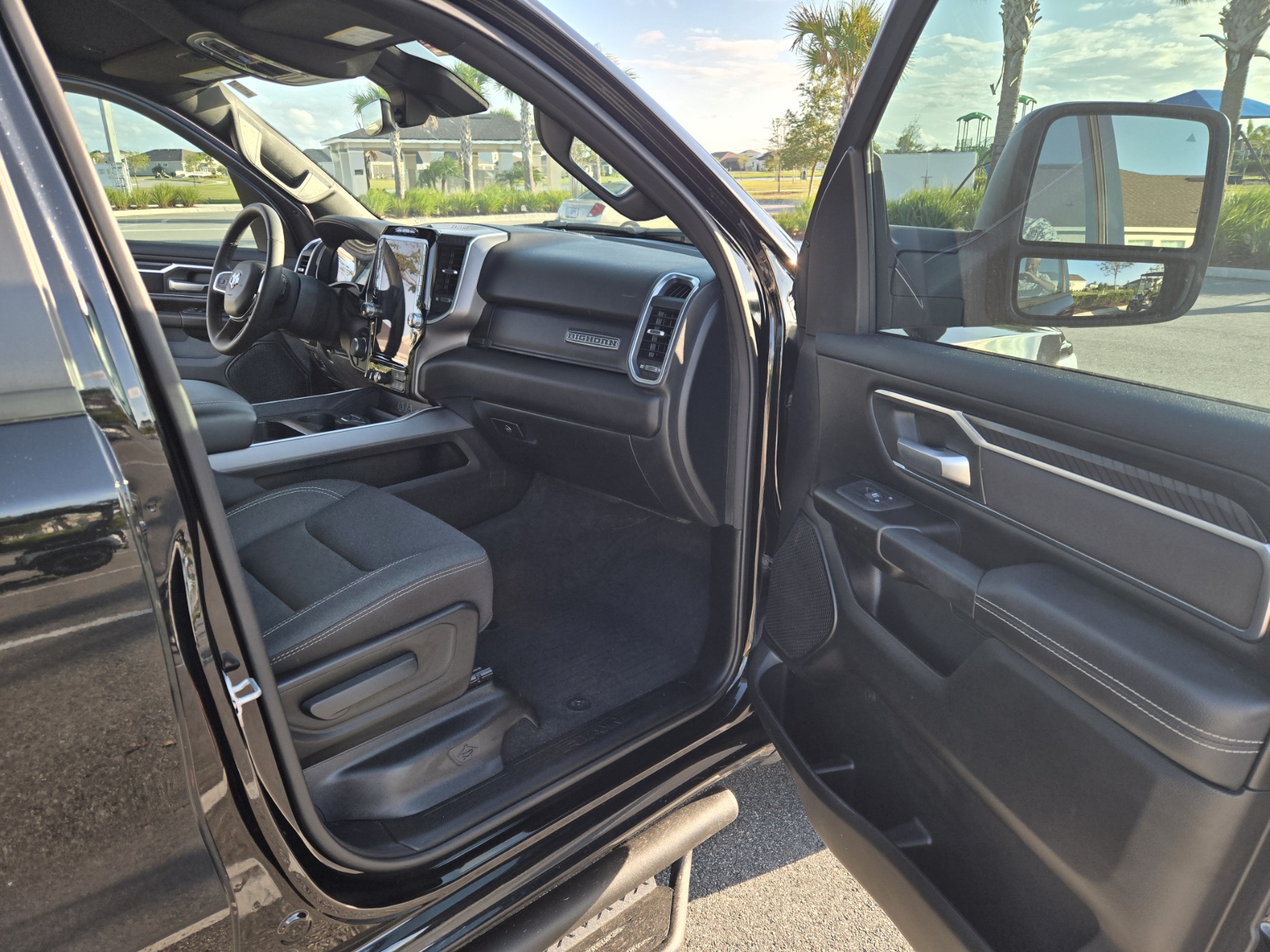 Used 2025 RAM 1500 Big Horn RWD image 31