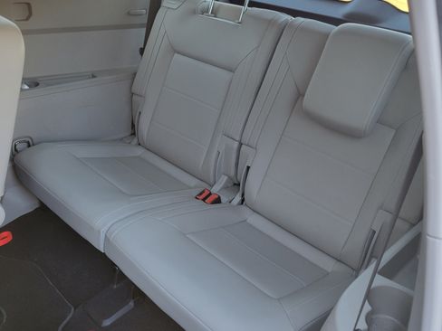 Used 2021 Volkswagen Atlas SE image 10