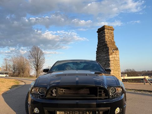 Used 2013 Ford Mustang Shelby GT500 image 4