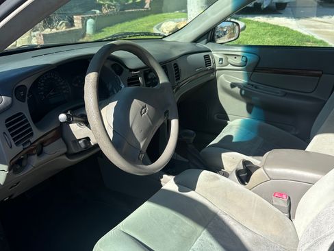 Used 2005 Chevrolet Impala w/ Preferred Equipment Group FWD image 6
