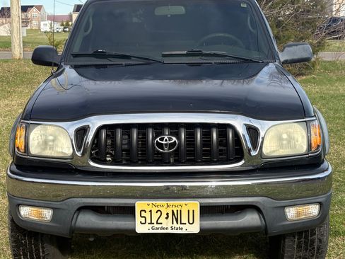 Used 2004 Toyota Tacoma Pickup 2D 6 ft image 4