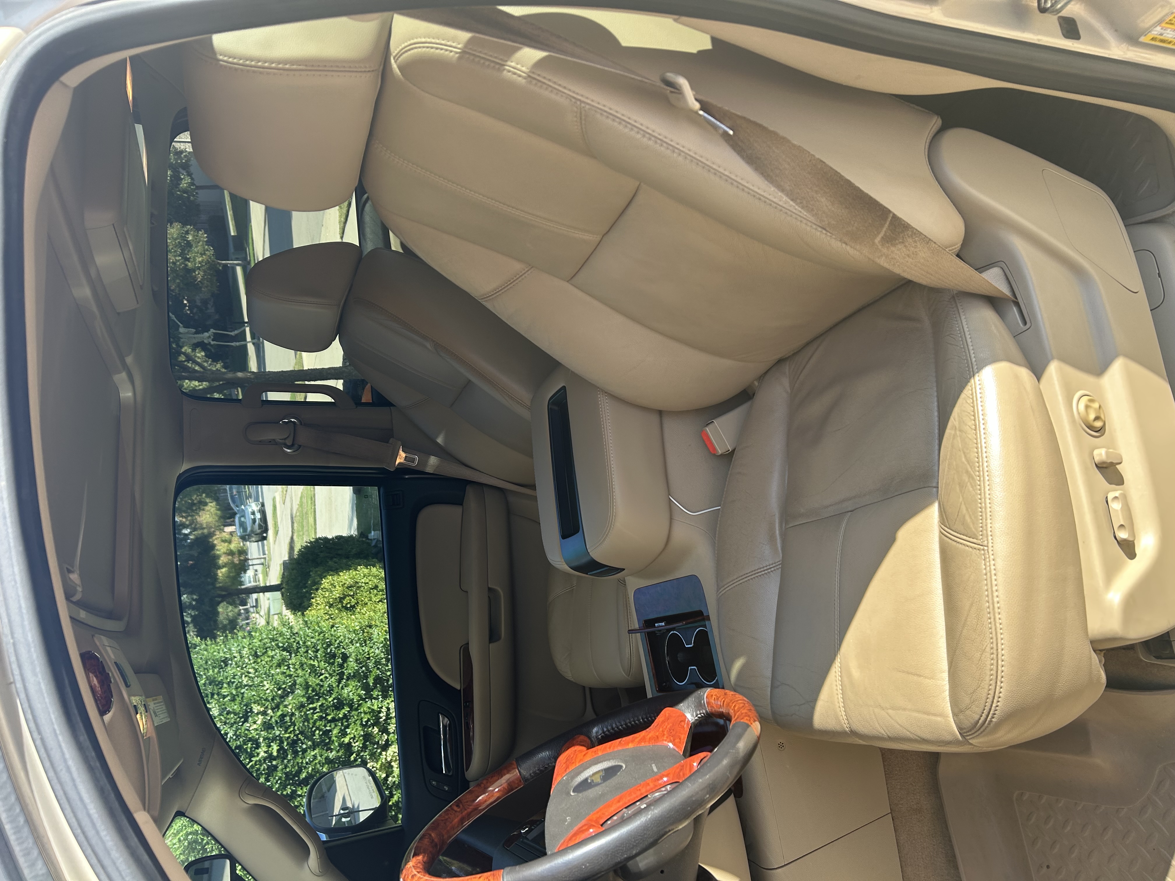 Used 2008 Chevrolet Avalanche LTZ w/ LTZ Preferred Equipment Group RWD image 5