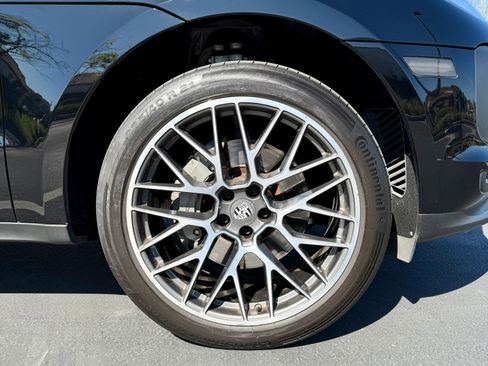 Used 2021 Porsche Macan S image 5