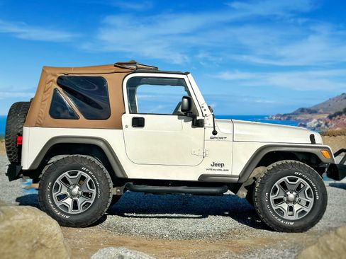 Used 2005 Jeep Wrangler Sport w/ 30" Tire & Wheel Group image 5