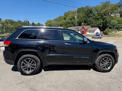 Used 2018 Jeep Grand Cherokee Limited AWD/4WD image 6