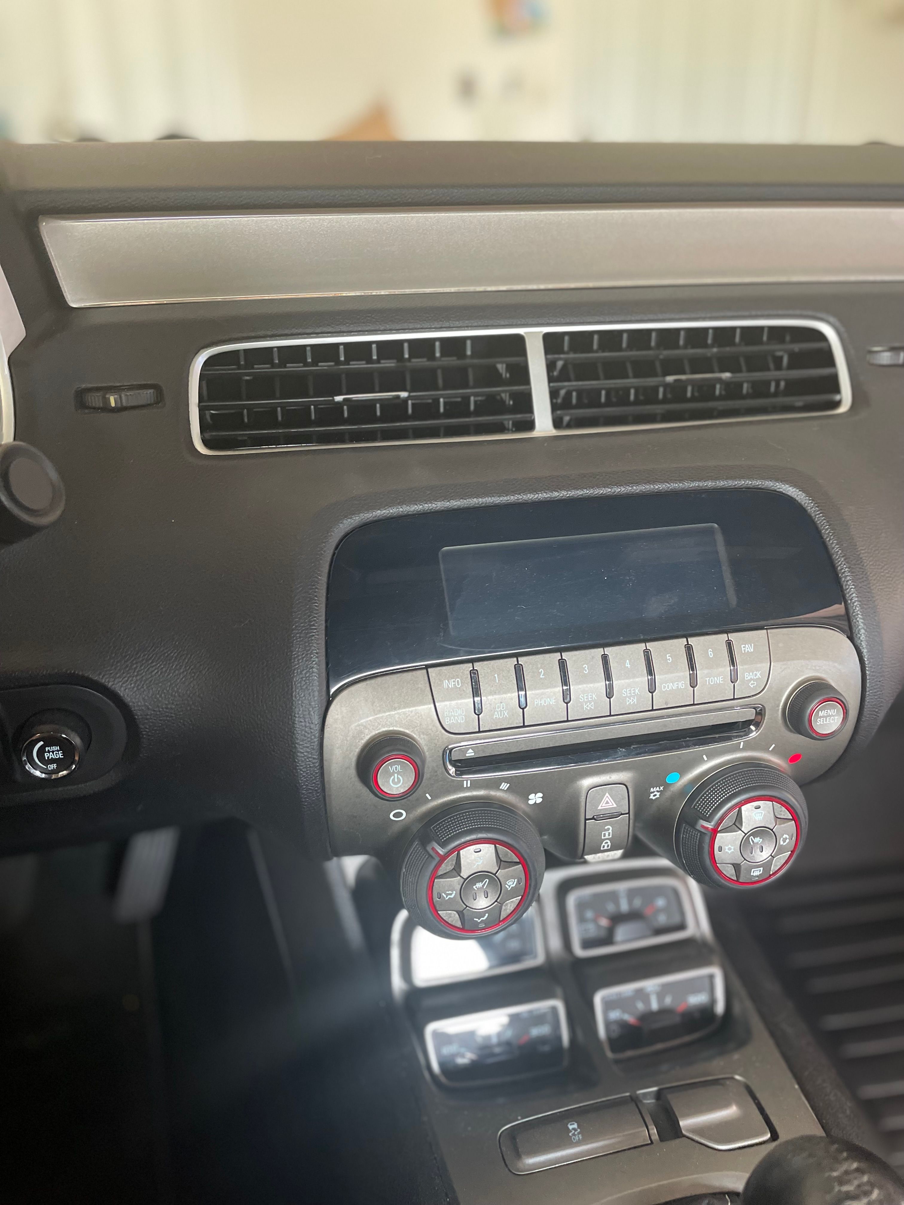 Used 2011 Chevrolet Camaro LT RWD image 14