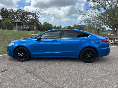 Used 2020 Ford Fusion SE w/ Equipment Group 151A image 5