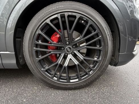 Used 2023 Audi Q8 Prestige w/ Prestige Package image 8