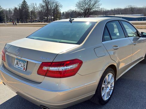 Used 2012 Mercedes-Benz E 350 4MATIC Sedan image 6