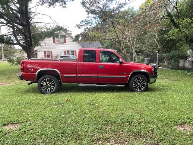 Used 2000 Chevrolet Silverado 1500 LS AWD/4WD image 4