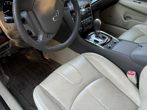 Used 2011 INFINITI G37 Journey w/ Premium Pkg image 10