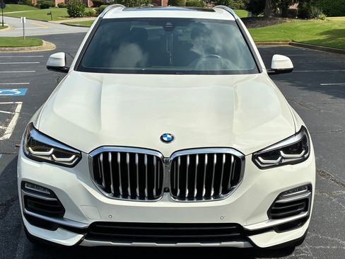 Used 2021 BMW X5 xDrive40i w/ Premium Package 2 AWD/4WD image 2
