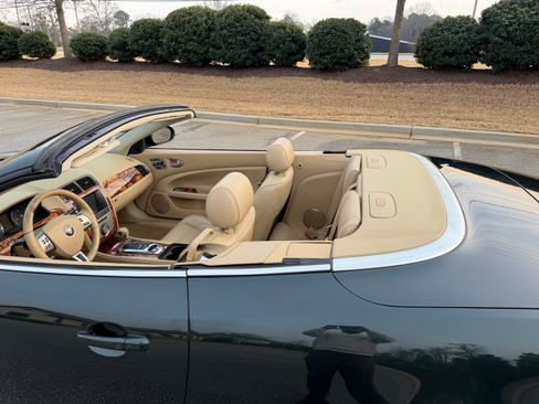 Used 2009 Jaguar XK Convertible image 12