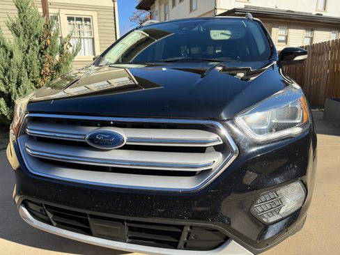 Used 2018 Ford Escape Titanium w/ Ford Safe & Smart Package image 1