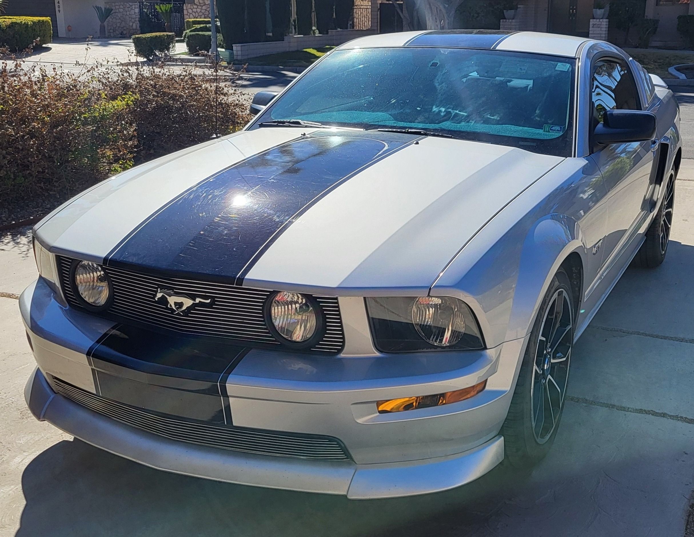 Used 2005 Ford Mustang GT Premium RWD image 4