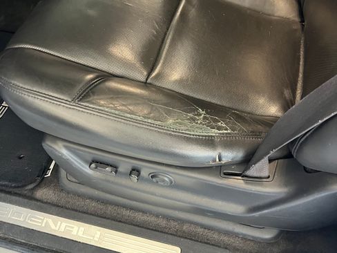 Used 2014 GMC Yukon Denali image 15