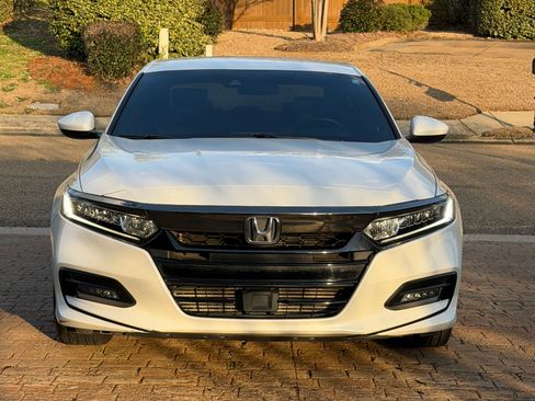 Used 2019 Honda Accord Sport image 1