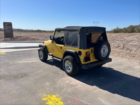 Used 2000 Jeep Wrangler SE image 8