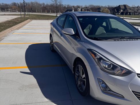 Used 2014 Hyundai Elantra Limited w/ Option Group 03 image 5