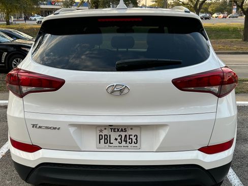 Used 2018 Hyundai Tucson SEL image 5