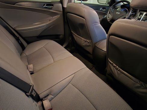 Used 2013 Hyundai Sonata SE image 16