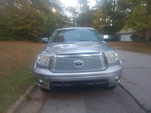 Used 2011 Toyota Tundra Limited image 9