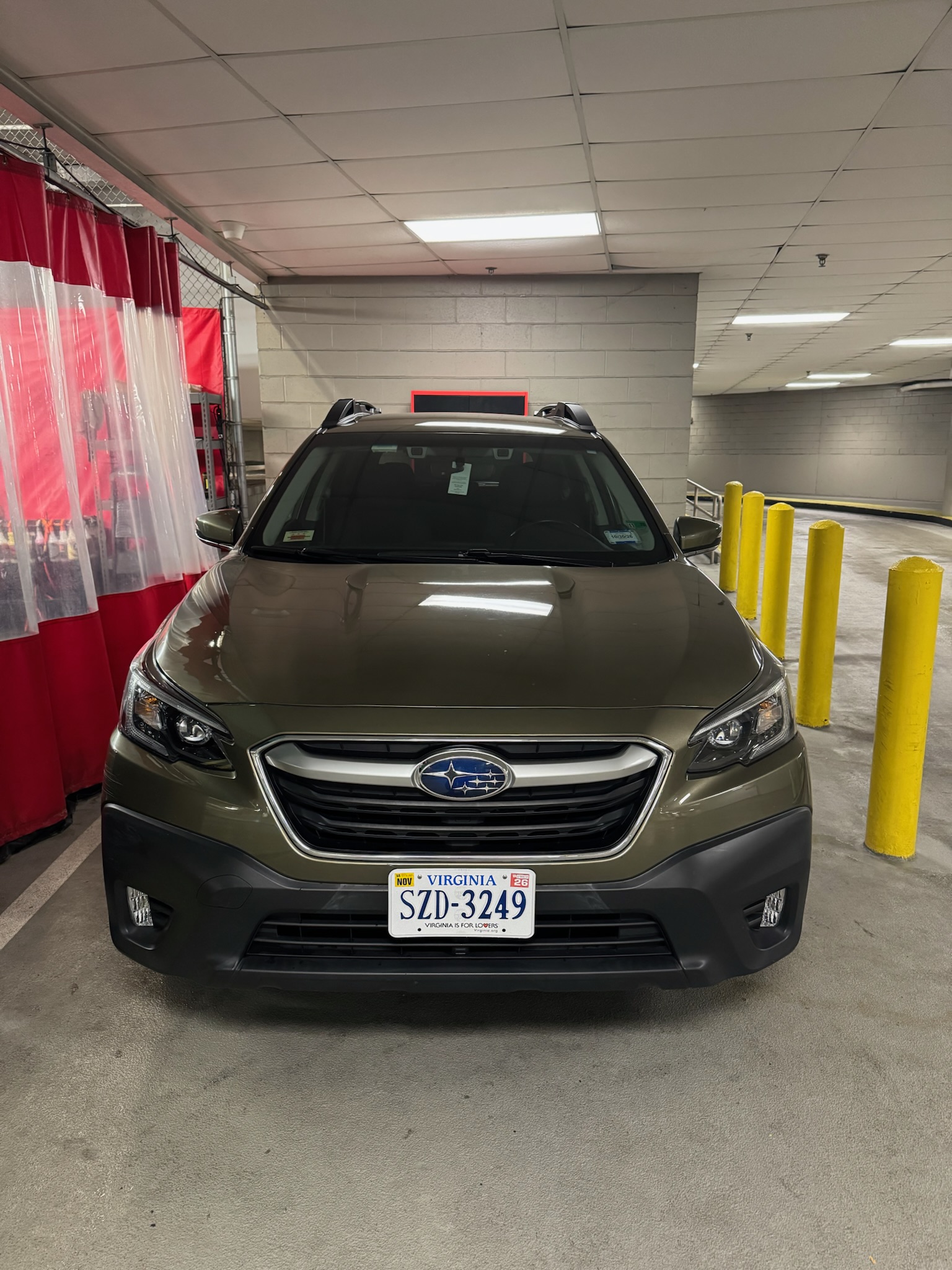 Used 2021 Subaru Outback Premium AWD/4WD image 1