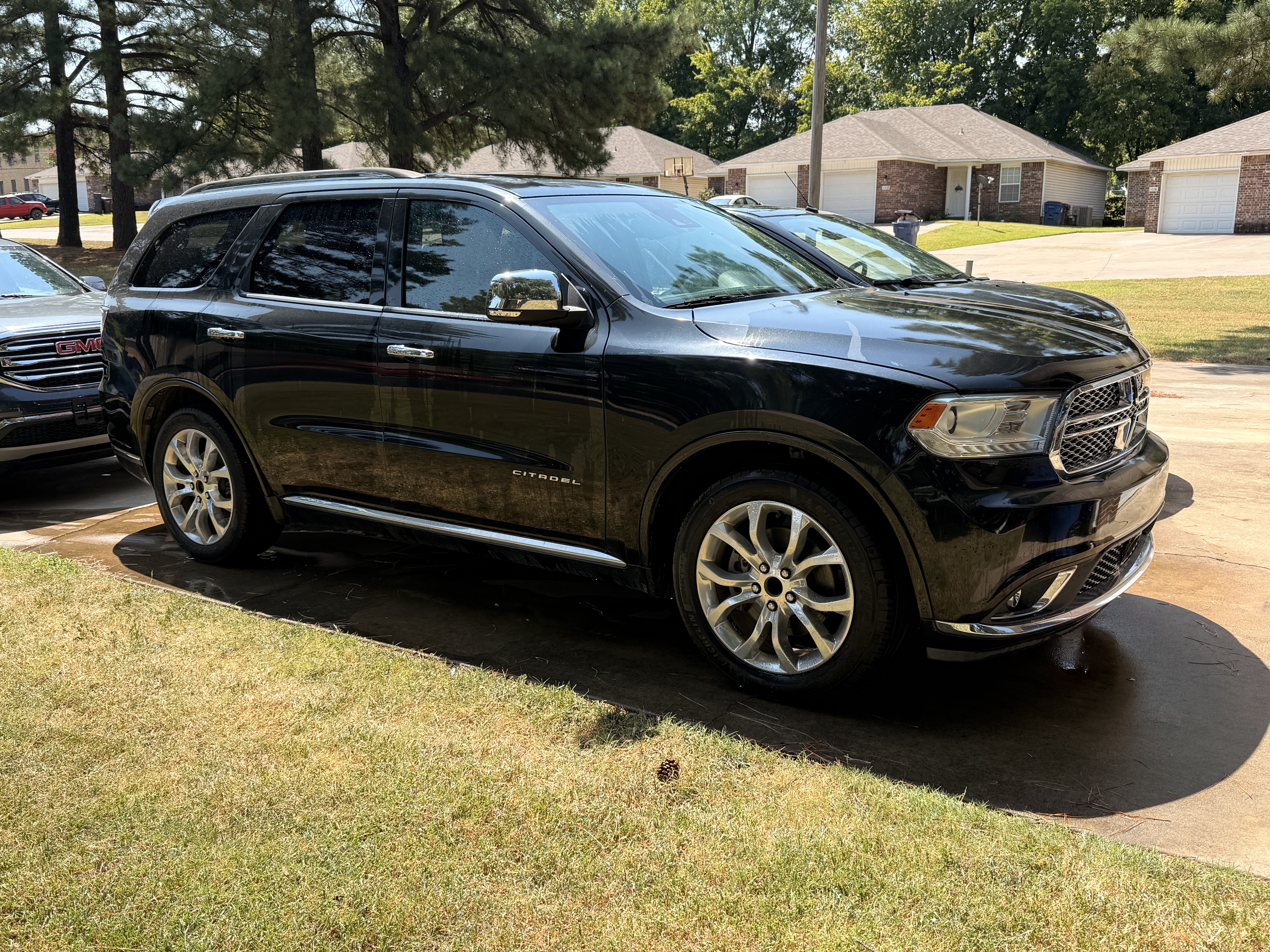 Used 2016 Dodge Durango Citadel w/ Technology Group RWD image 4