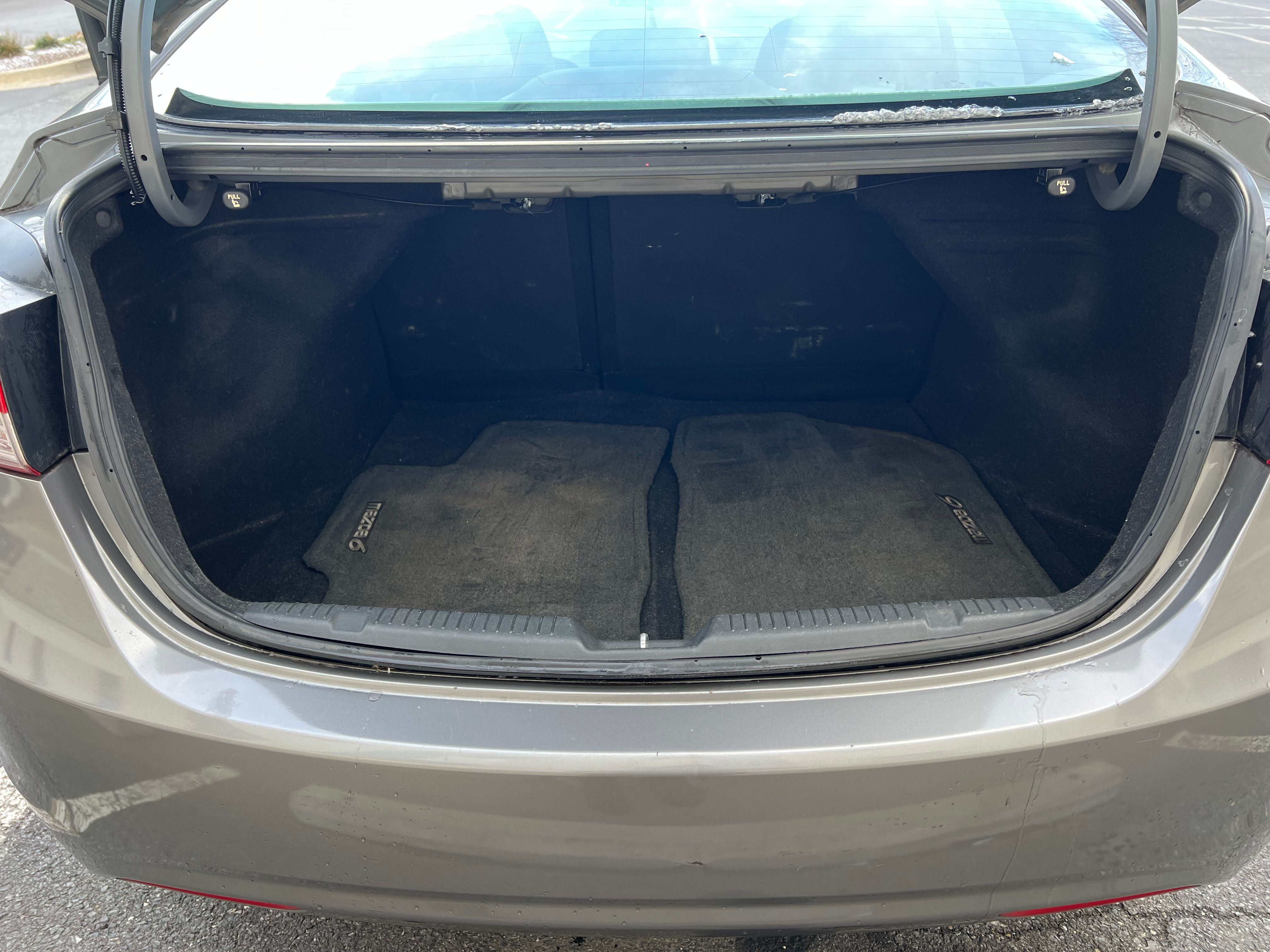 Used 2013 Hyundai Elantra GLS FWD image 21