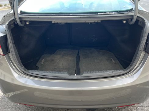 Used 2013 Hyundai Elantra GLS image 21