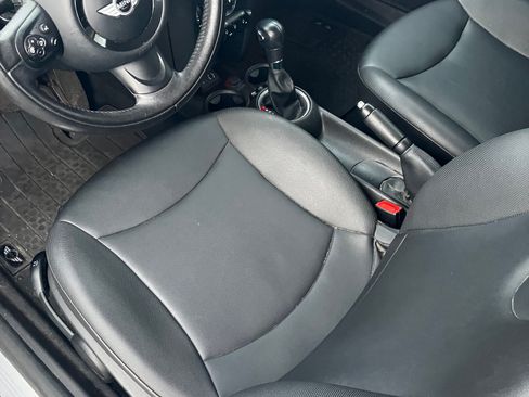 Used 2013 MINI Cooper Hardtop image 8