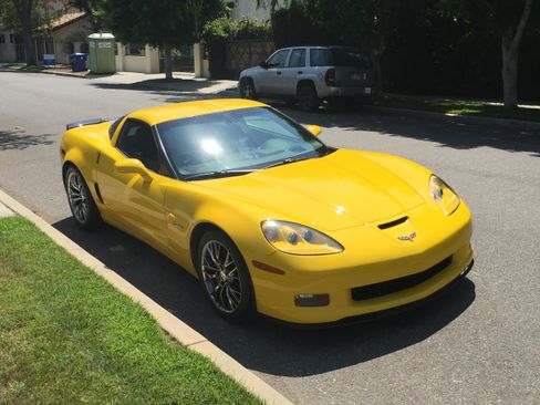 Used 2007 Chevrolet Corvette Z06 w/ Preferred Equipment Group image 8