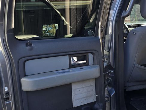 Used 2014 Ford F150 XLT image 9