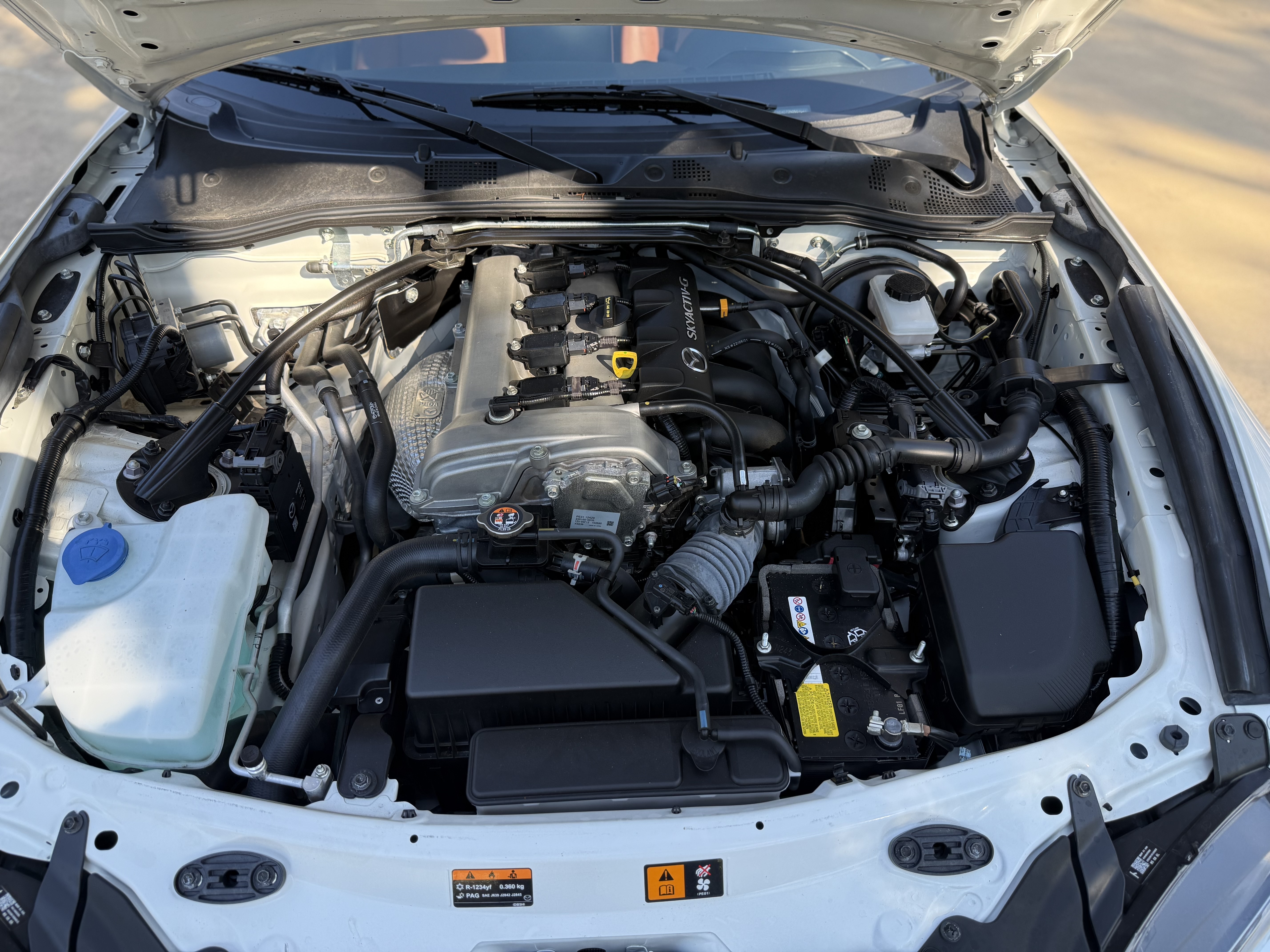Used 2022 MAZDA MX-5 Miata Grand Touring w/ Weather Package RWD image 9