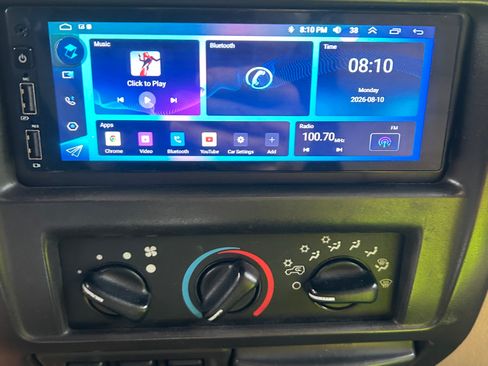 Used 2002 Jeep Wrangler X AWD/4WD image 6