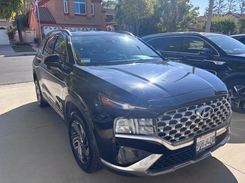 Used 2021 Hyundai Santa Fe SEL FWD image 2