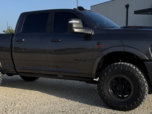 Used 2026 RAM 2500 Limited AWD/4WD image 4