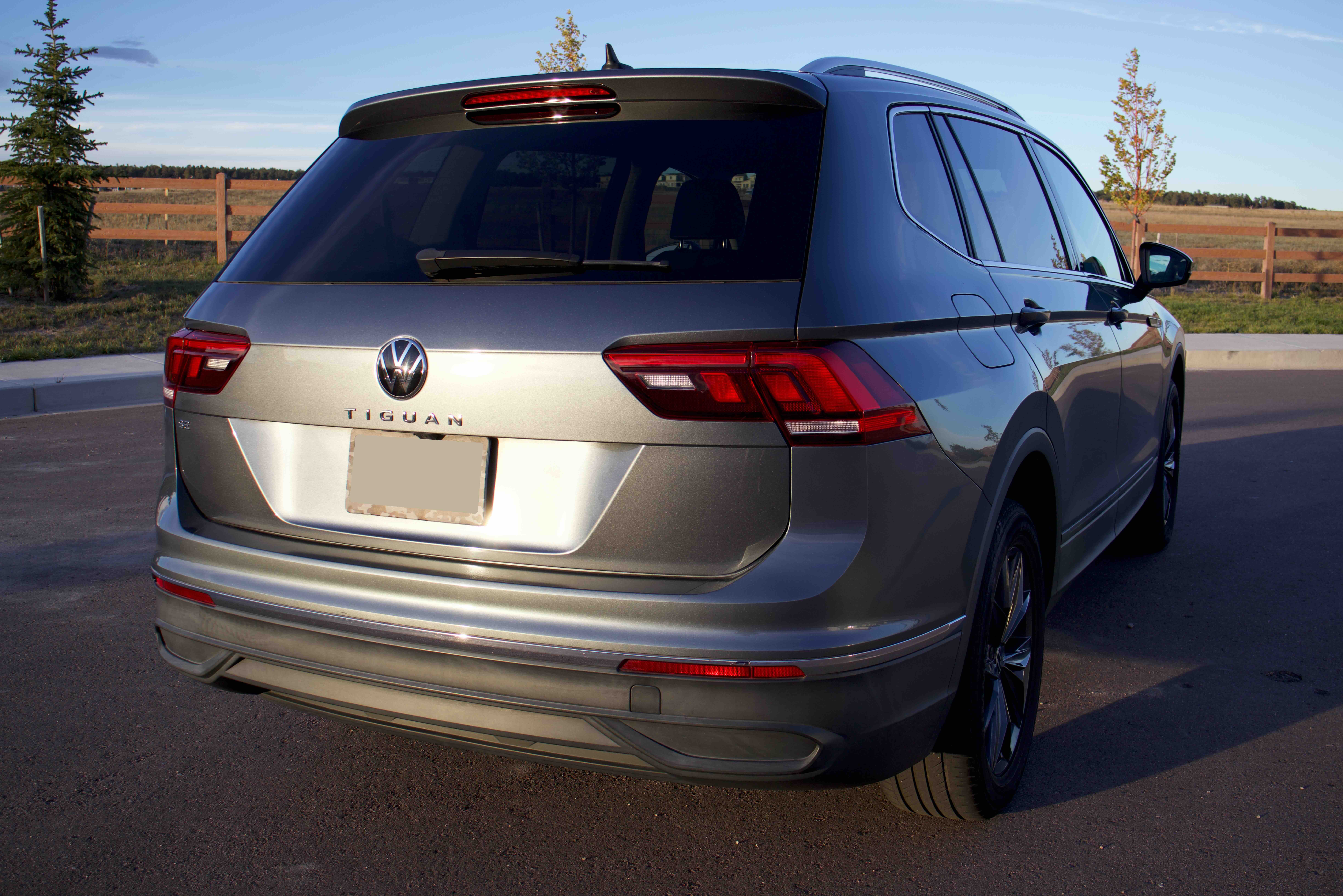 Used 2023 Volkswagen Tiguan SE FWD image 13