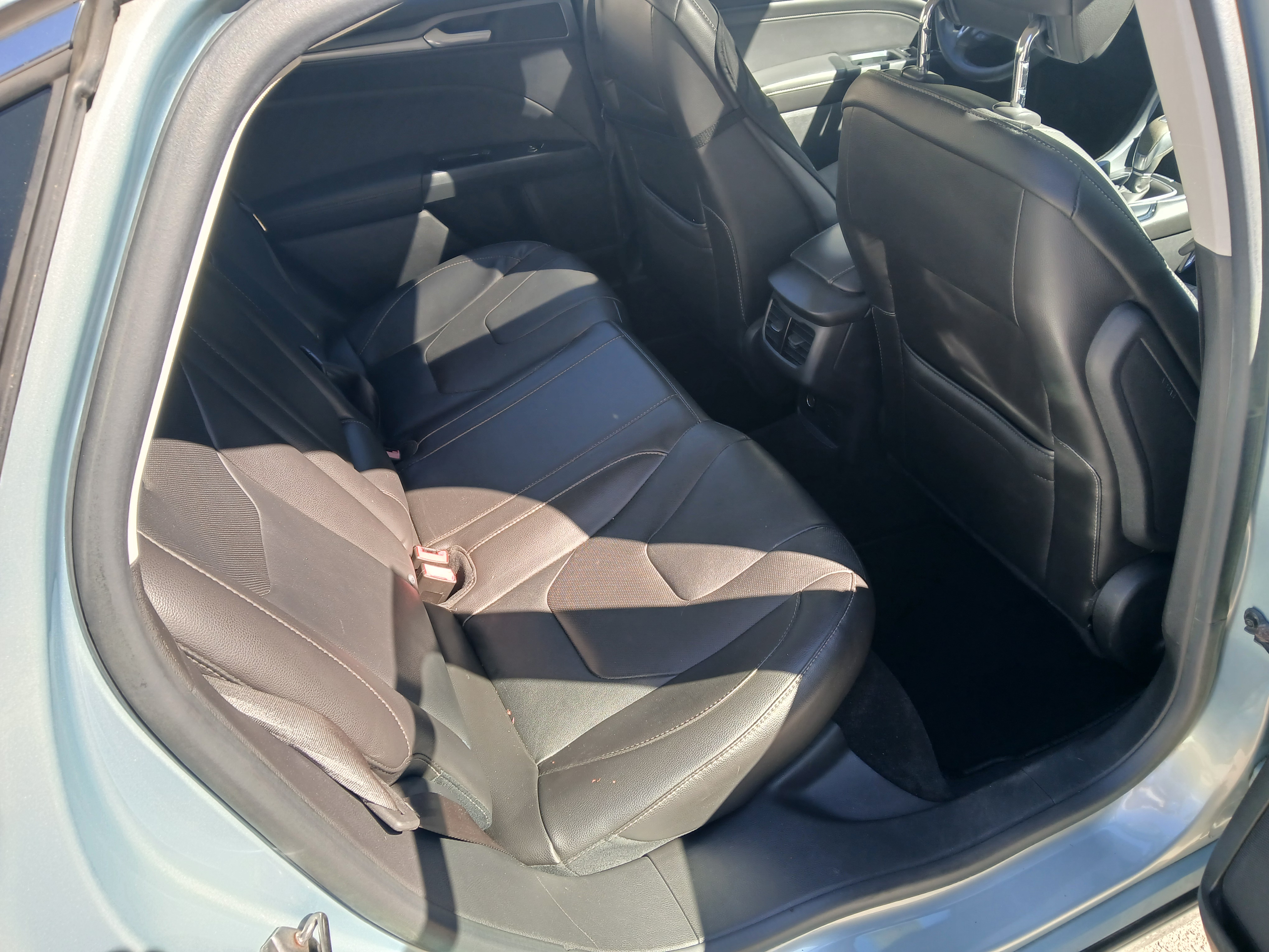 Used 2013 Ford Fusion Titanium w/ Titanium Driver Assist Pkg FWD image 9