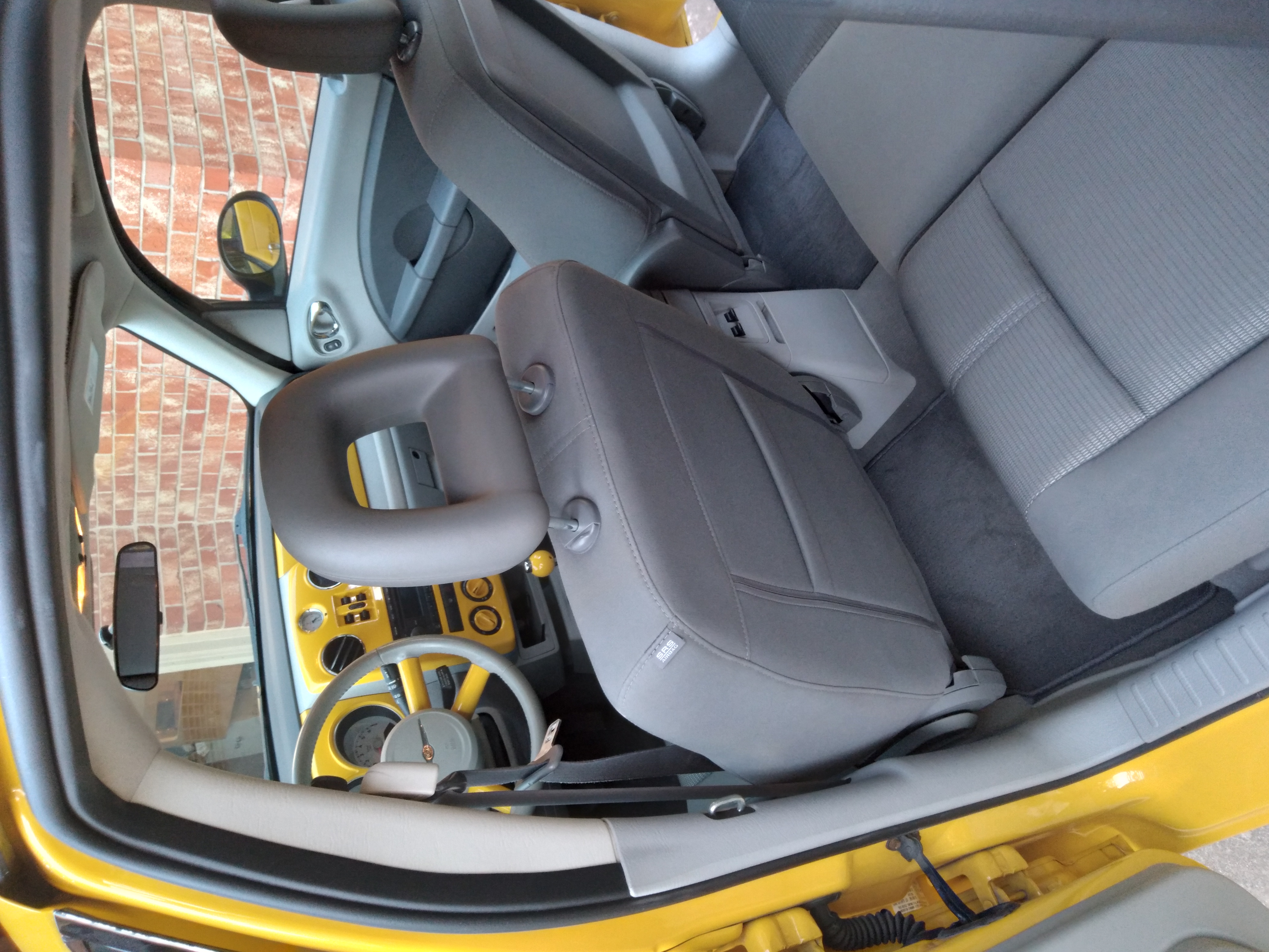 Used 2006 Chrysler PT Cruiser Touring FWD image 25