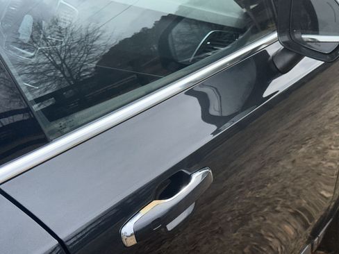 Used 2017 Volvo XC90 T6 Momentum w/ Vision Package image 28