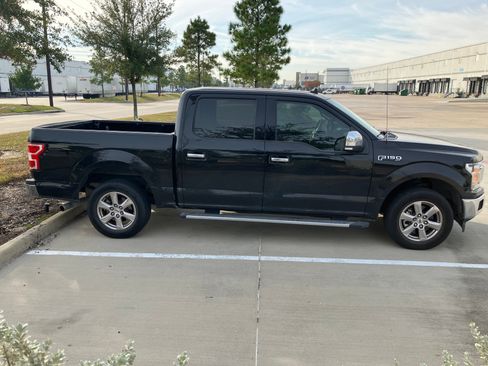 Used 2019 Ford F150 XLT w/ Equipment Group 302A Luxury image 2