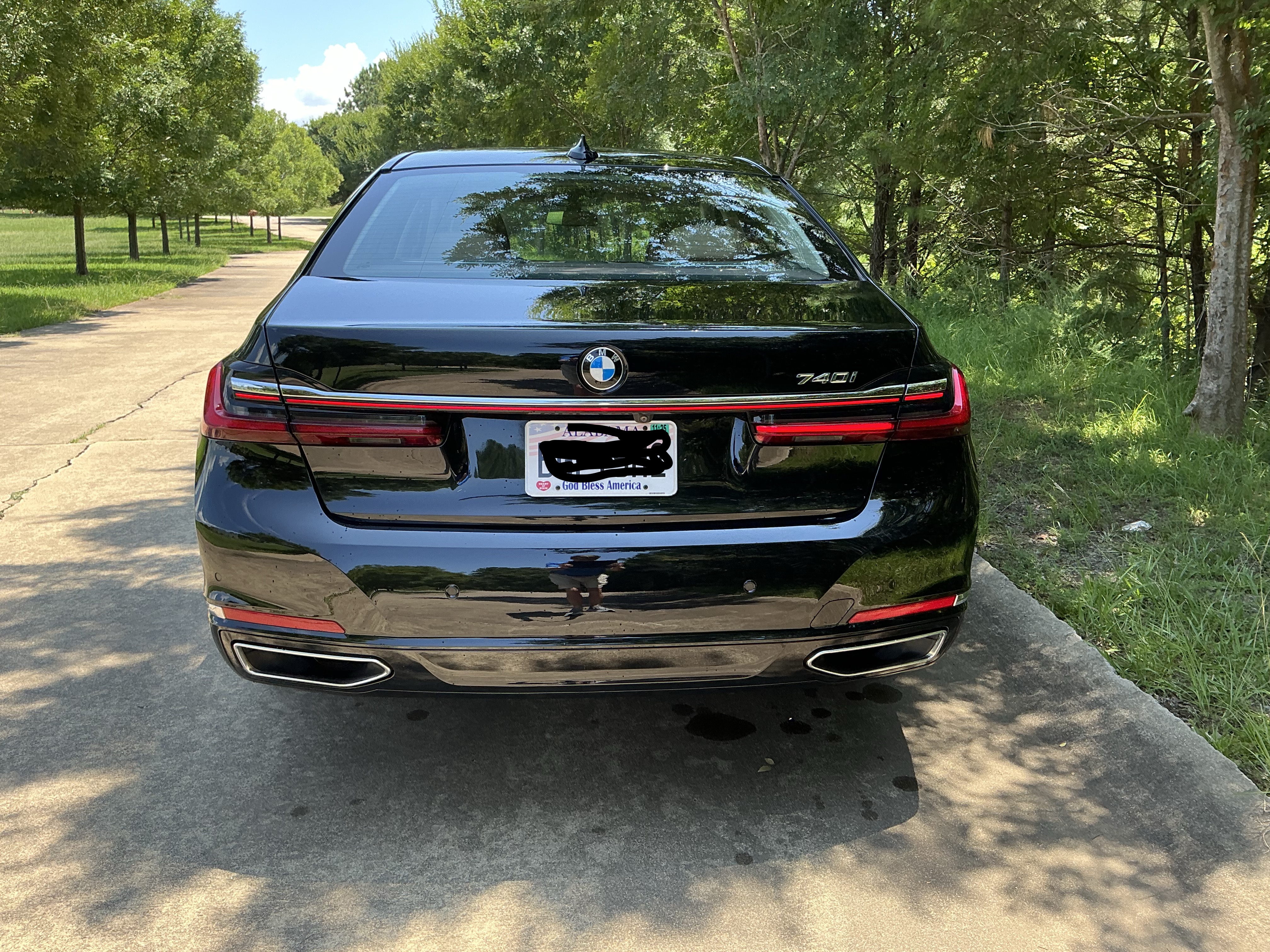 Used 2022 BMW 740i RWD image 6