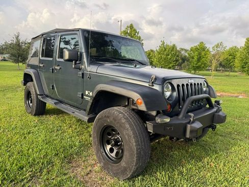 Used 2008 Jeep Wrangler Unlimited X image 4