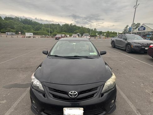 Used 2012 Toyota Corolla S FWD image 4
