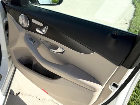 Used 2017 Mercedes-Benz C 300 Sedan image 21