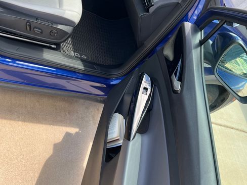 Used 2021 Volkswagen ID.4 Pro S image 5