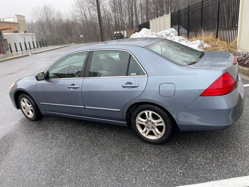 Used 2007 Honda Accord SE image 2