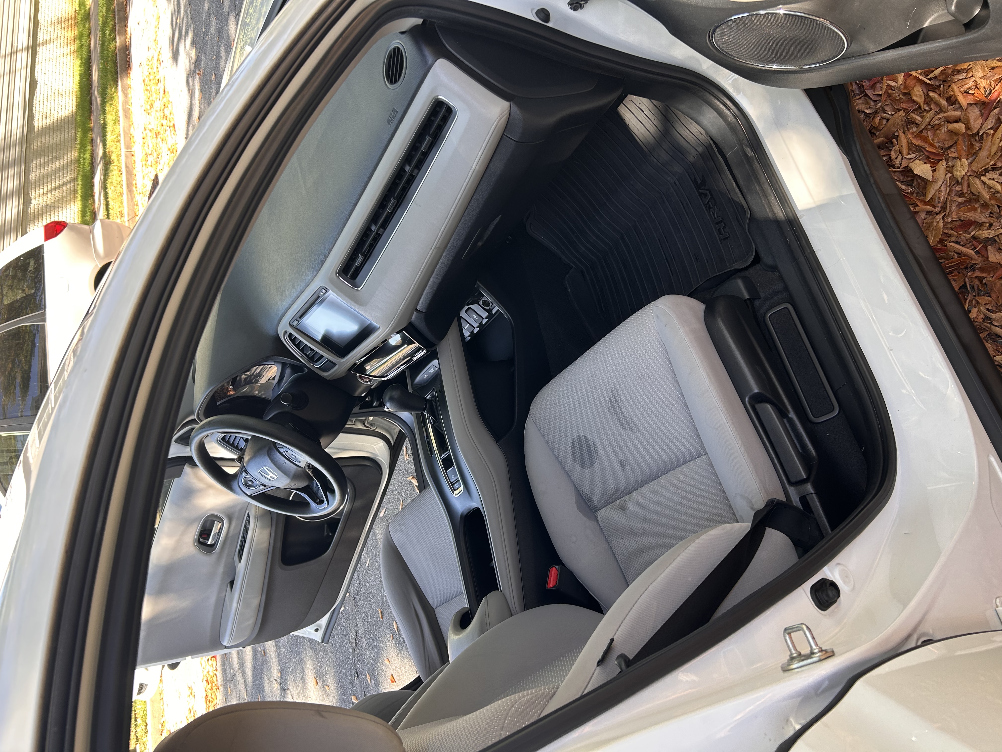 Used 2017 Honda HR-V EX image 15