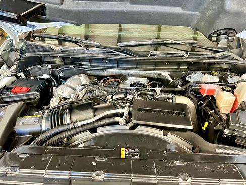 Used 2025 GMC Sierra 3500 Pro w/ 1SA Pro Safety Plus Package AWD/4WD image 11